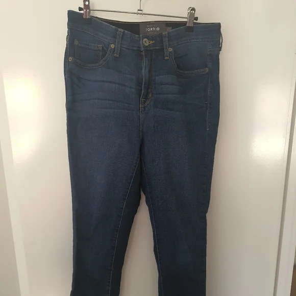 Torrid Sky High Skinny 14XT - Picture 3 of 4
